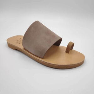 Leather Sandals with Toe Ring