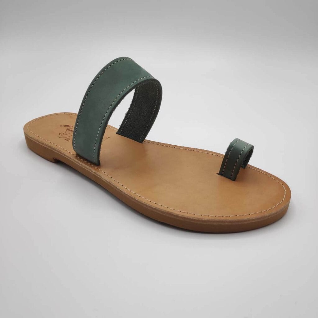 JESUS sandals with toe ring